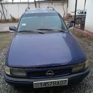 Opel Astra H, 1995