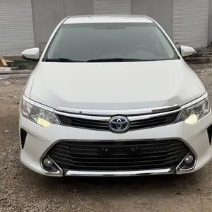 Toyota Camry, 2016