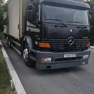 Бортовой грузовик Mercedes-Benz Atego, 2000