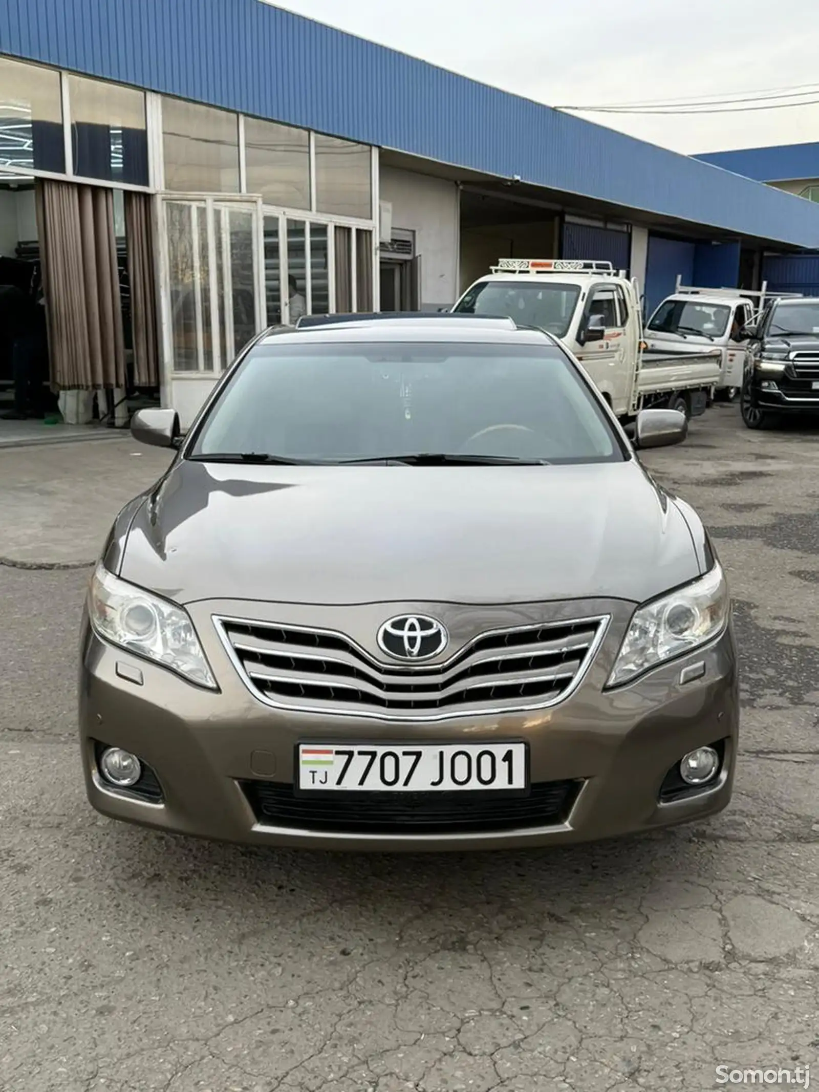 Toyota Camry, 2010-1