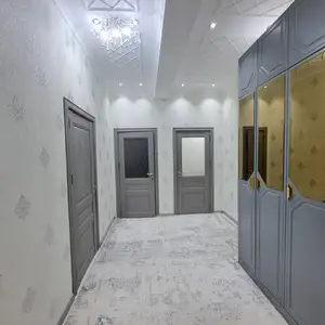 2-комн. квартира, 5 этаж, 65 м², 18 мкр