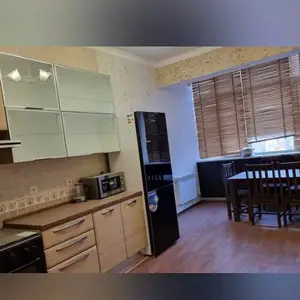 2-комн. квартира, 3 этаж, 85м², Сино, 92мкр