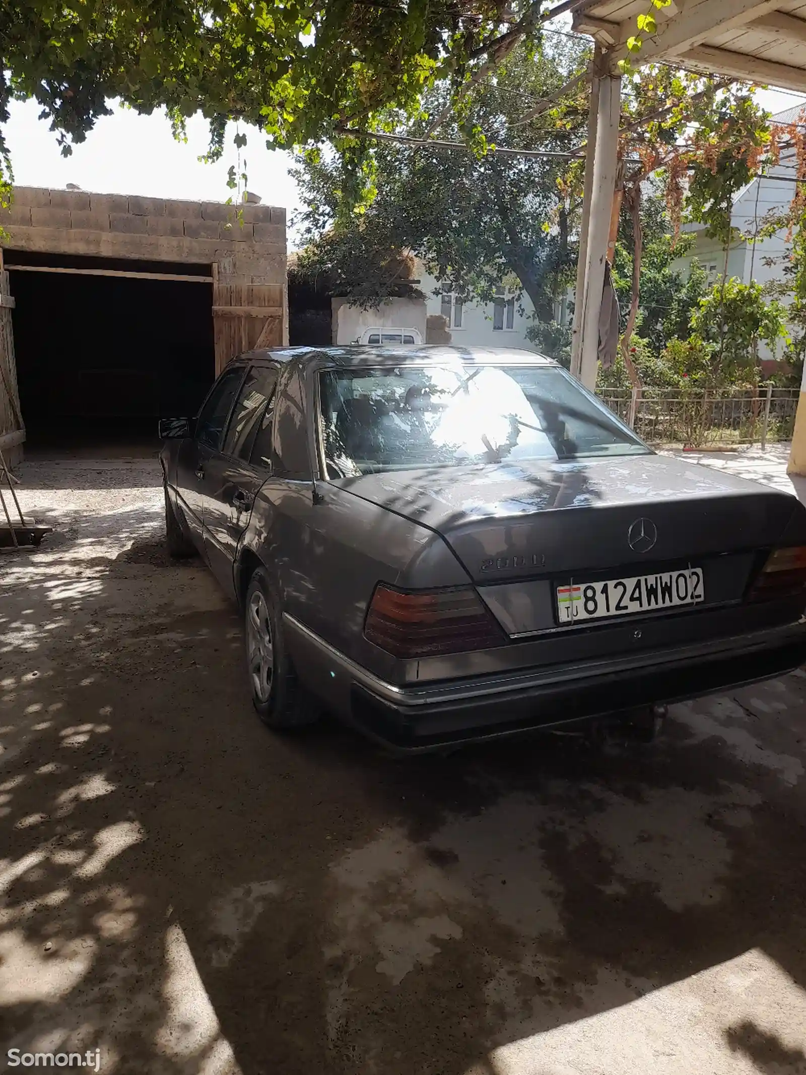 Mercedes-Benz W124, 1992-3