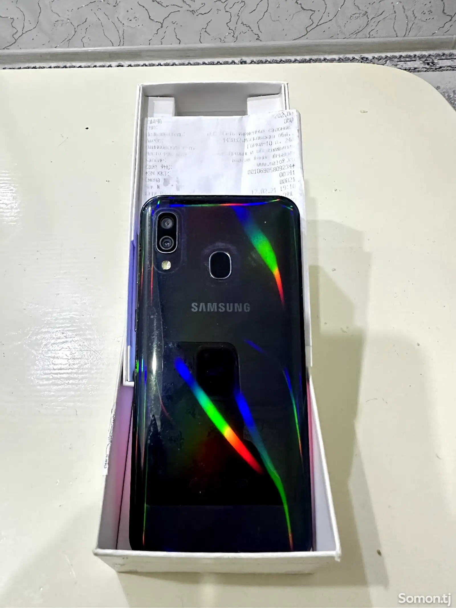 Samsung Galaxy A40-2