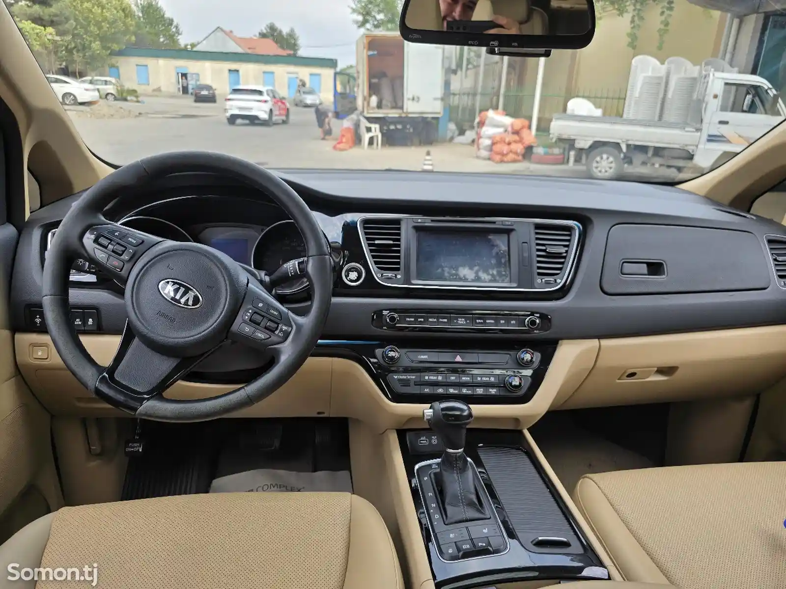 Kia Sedona, 2015-11