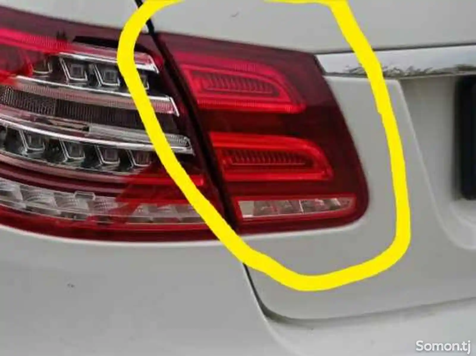 Задний стоп сигнал на Mercedes-Benz W212