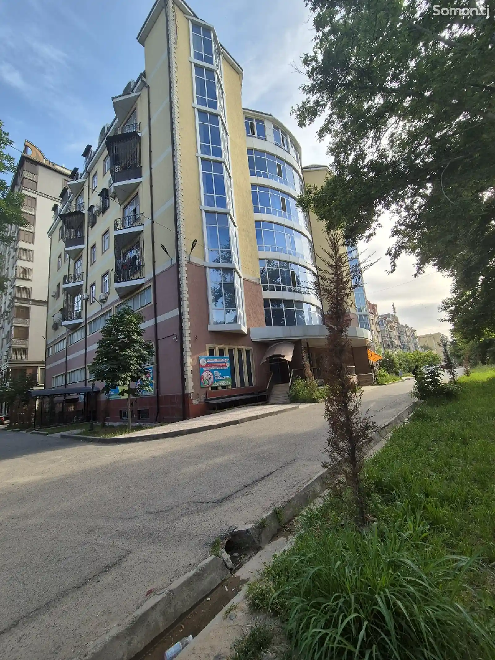 3-комн. квартира, 6 этаж, 145 м², 82 мкр-8