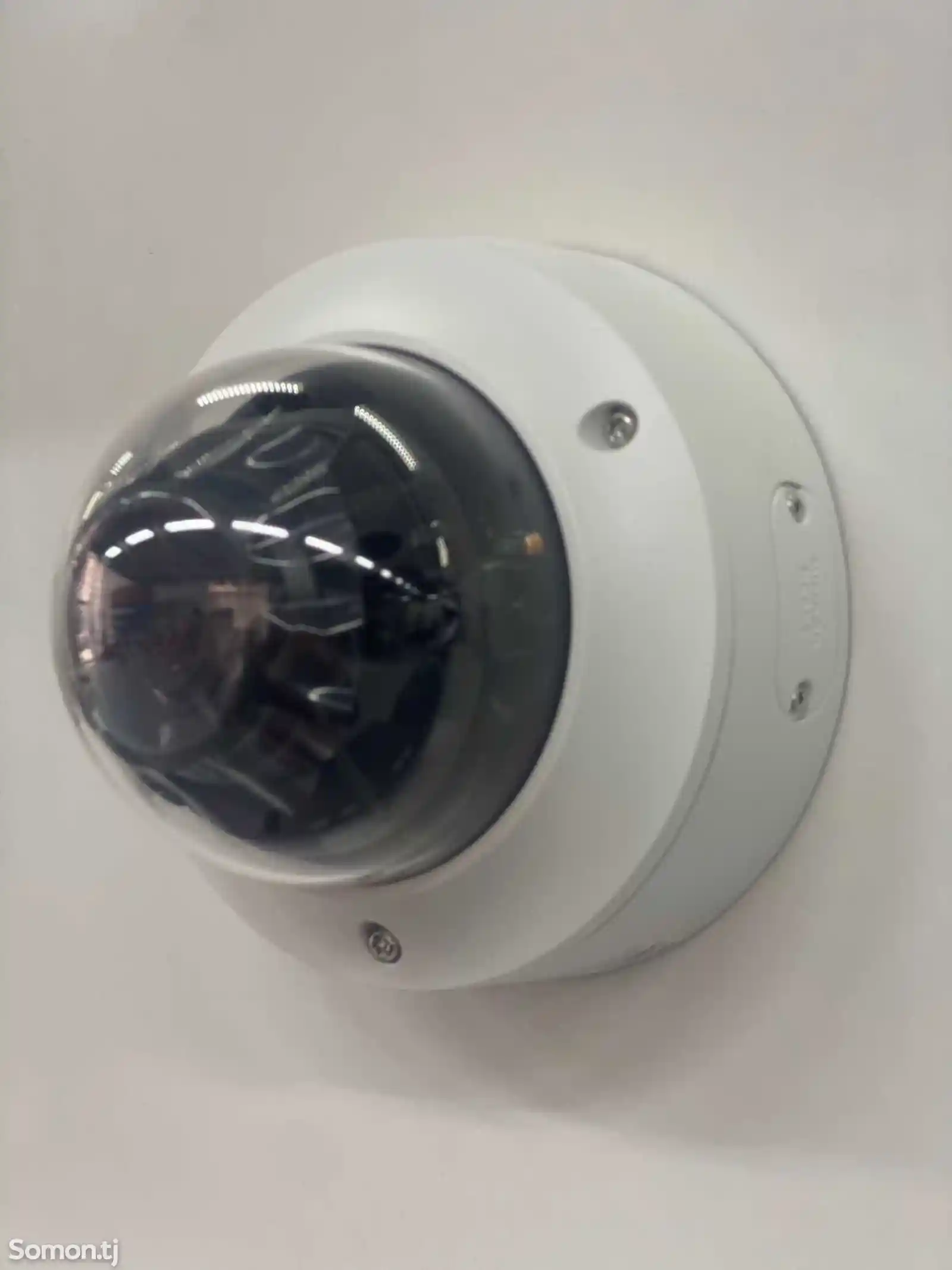 IP камера Hikvision DS-2CD2763G2-IZS