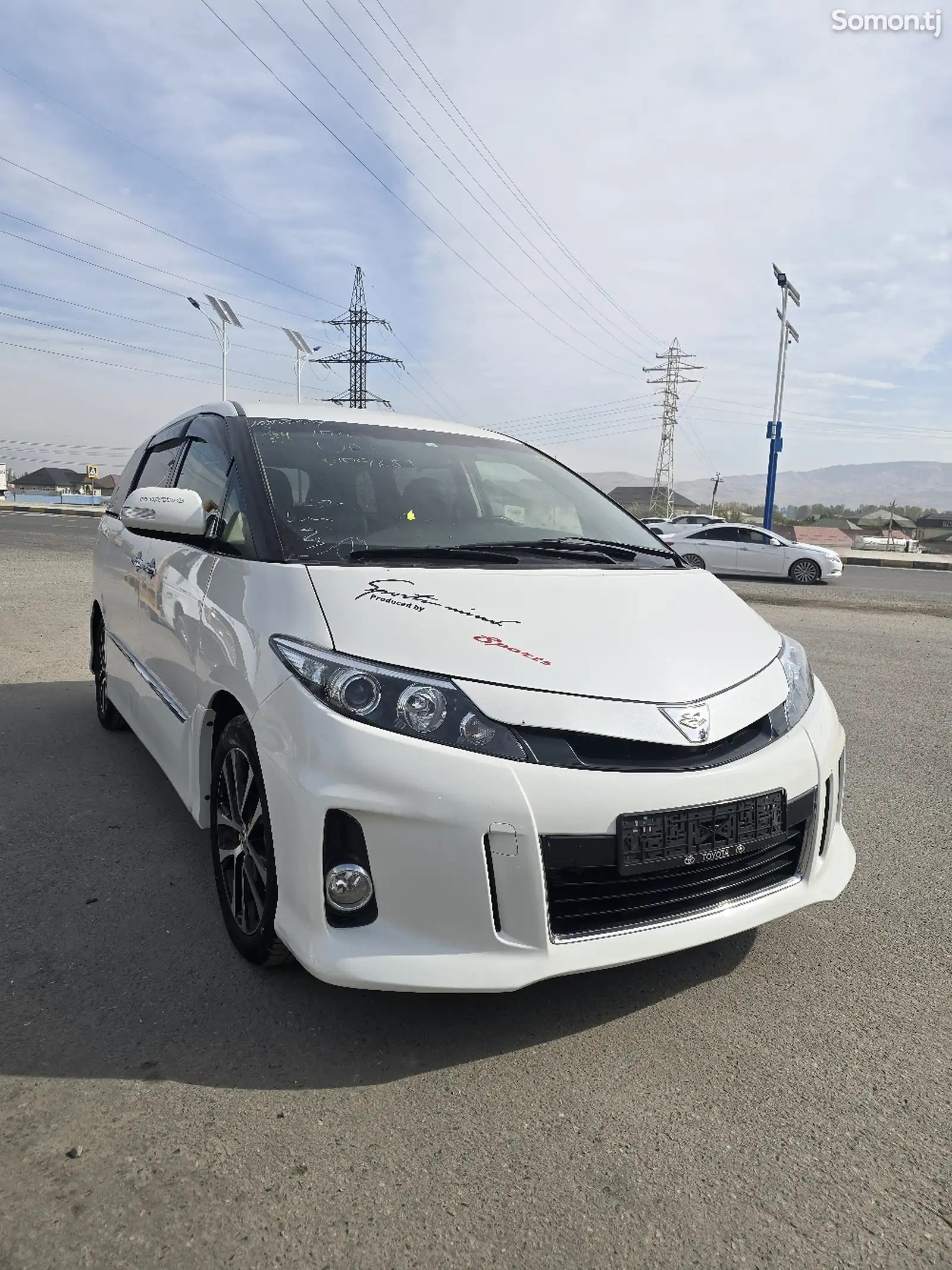 Toyota Estima, 2014-3