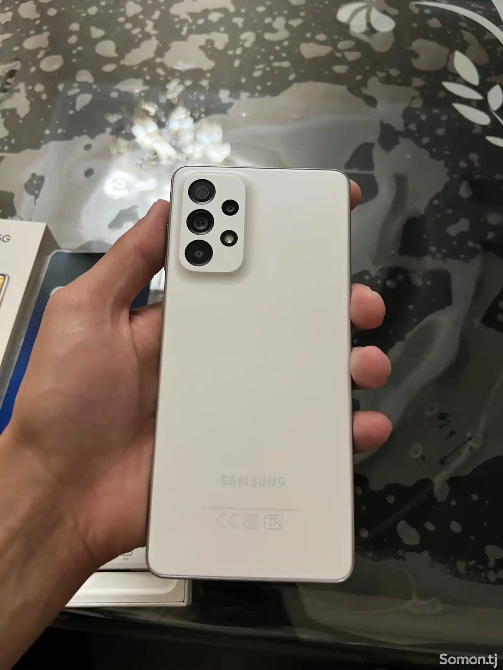 Samsung Galaxy A73-3