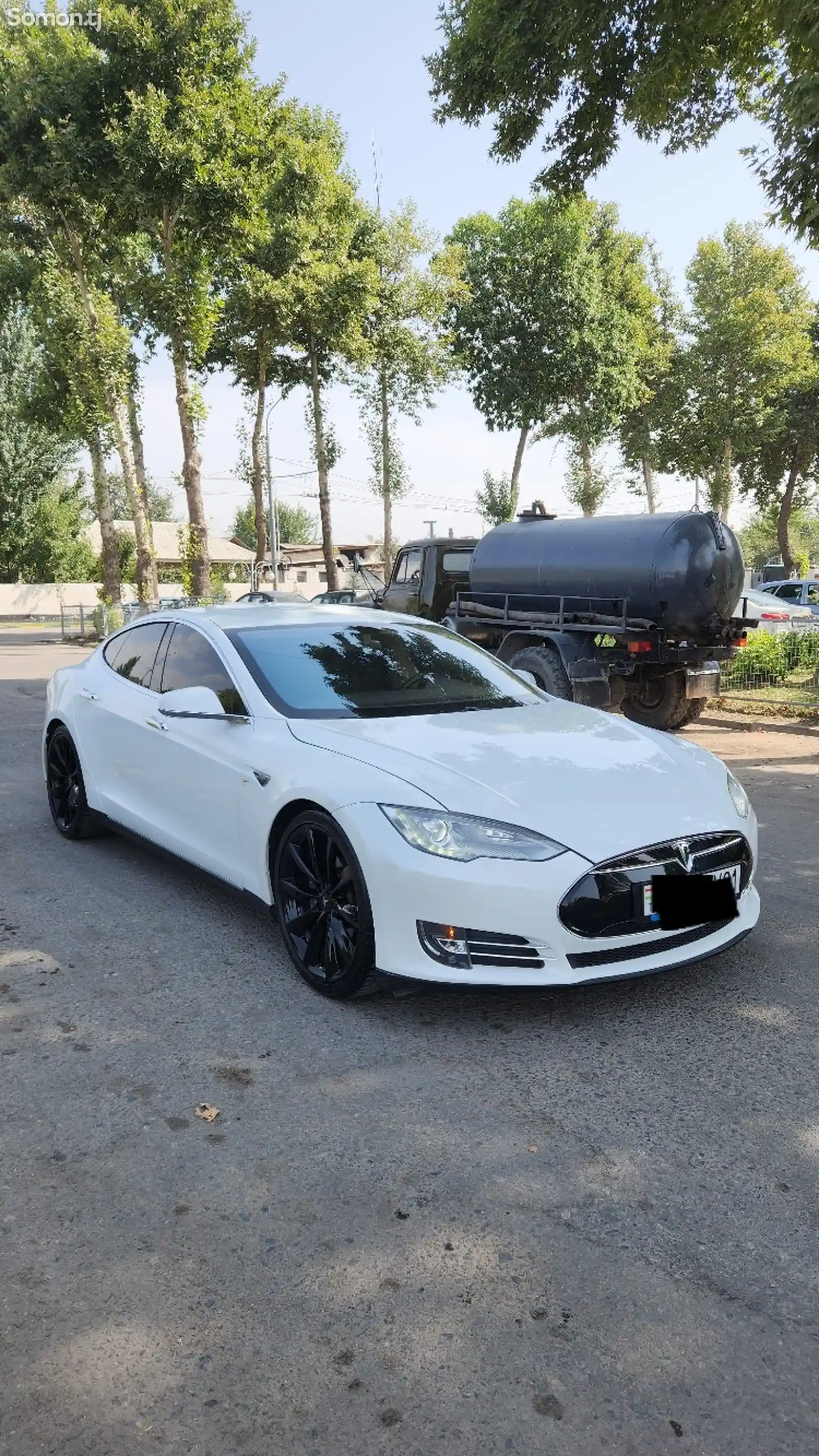 Tesla Model S, 2014-1