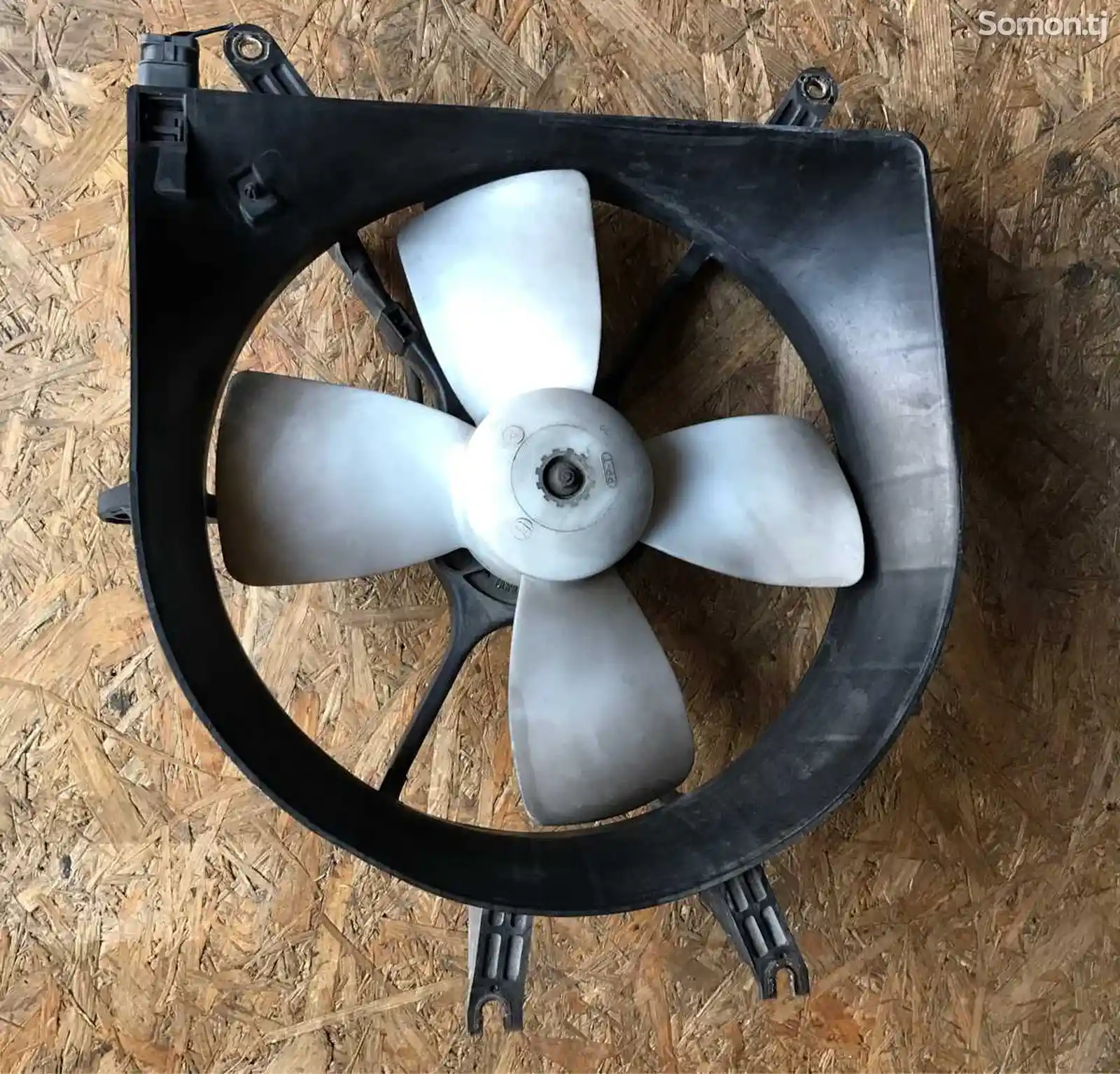 Вентилятор охлаждении радиатор Honda HR-V,1998-2006г-1