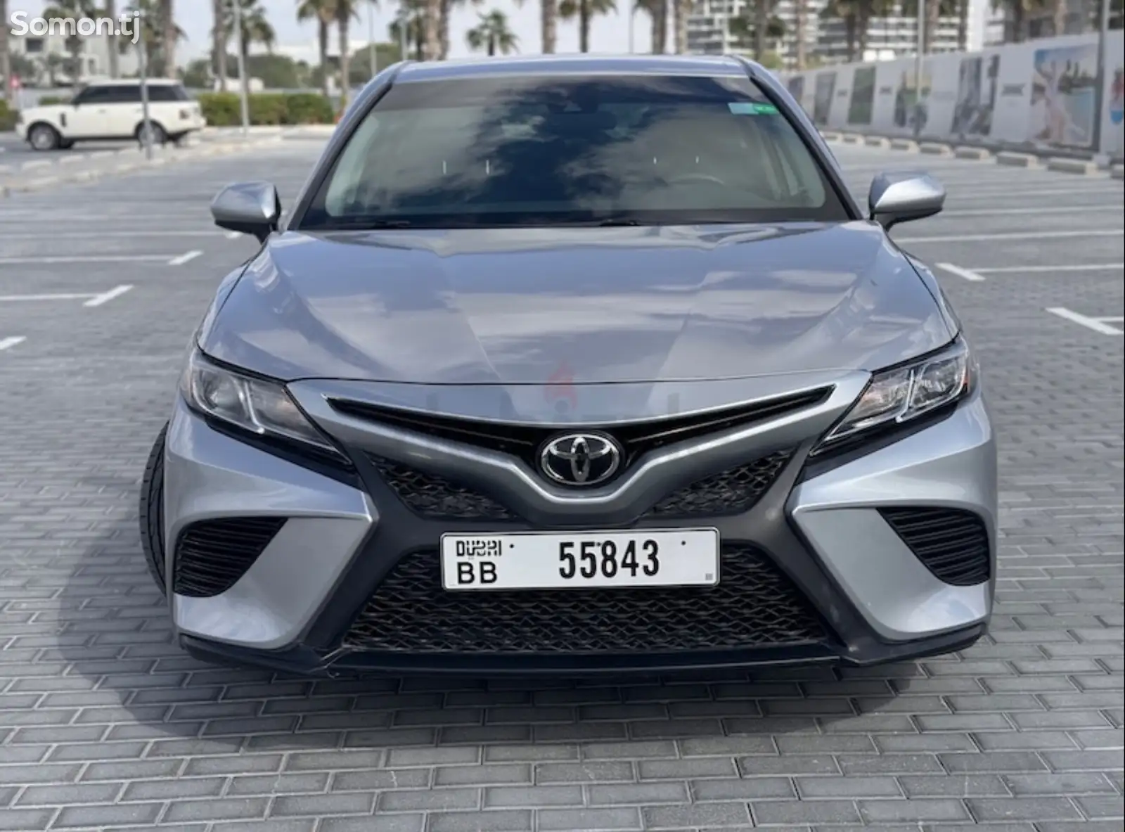 Toyota Camry, 2020-1