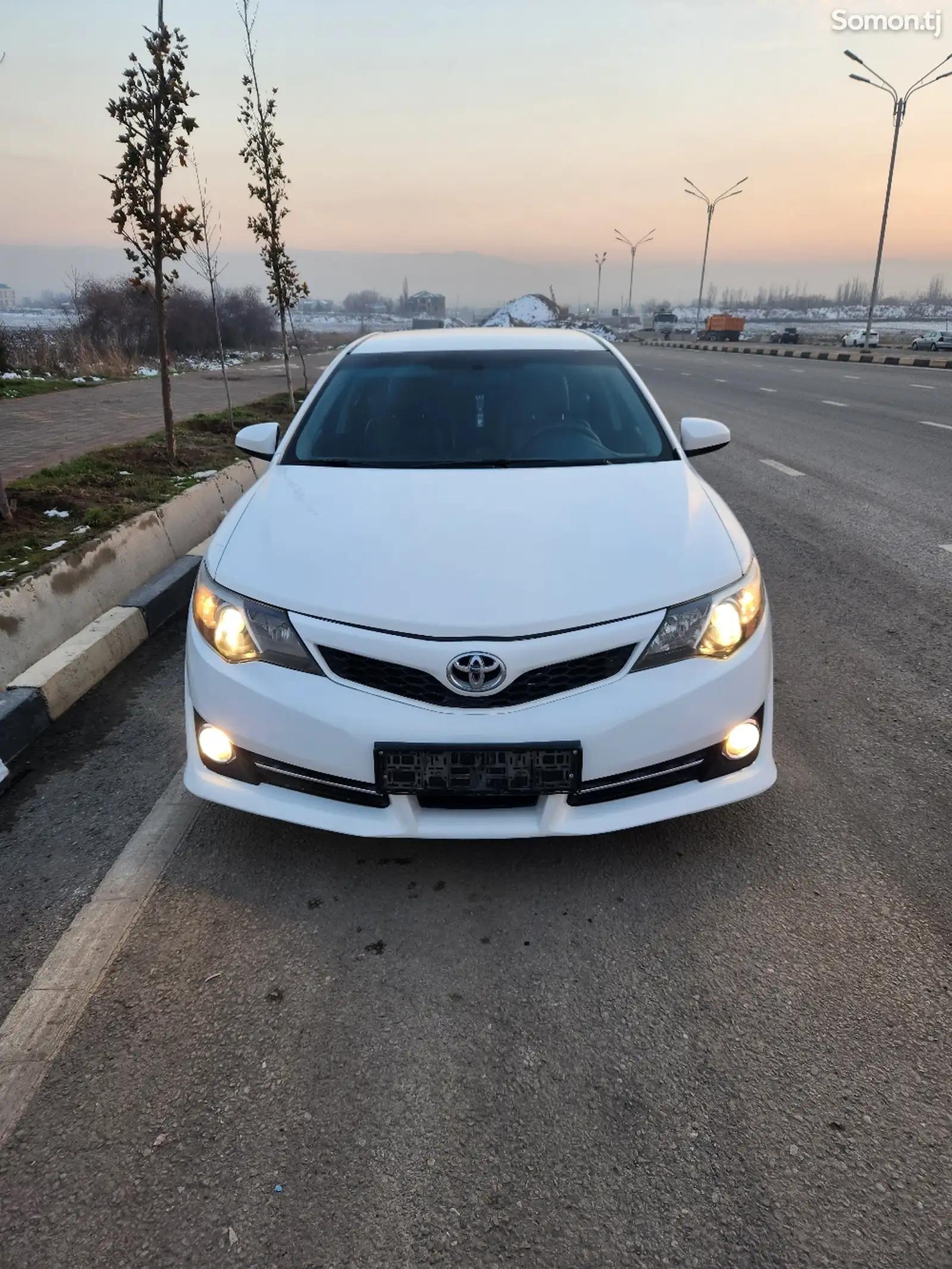 Toyota Camry, 2012-1