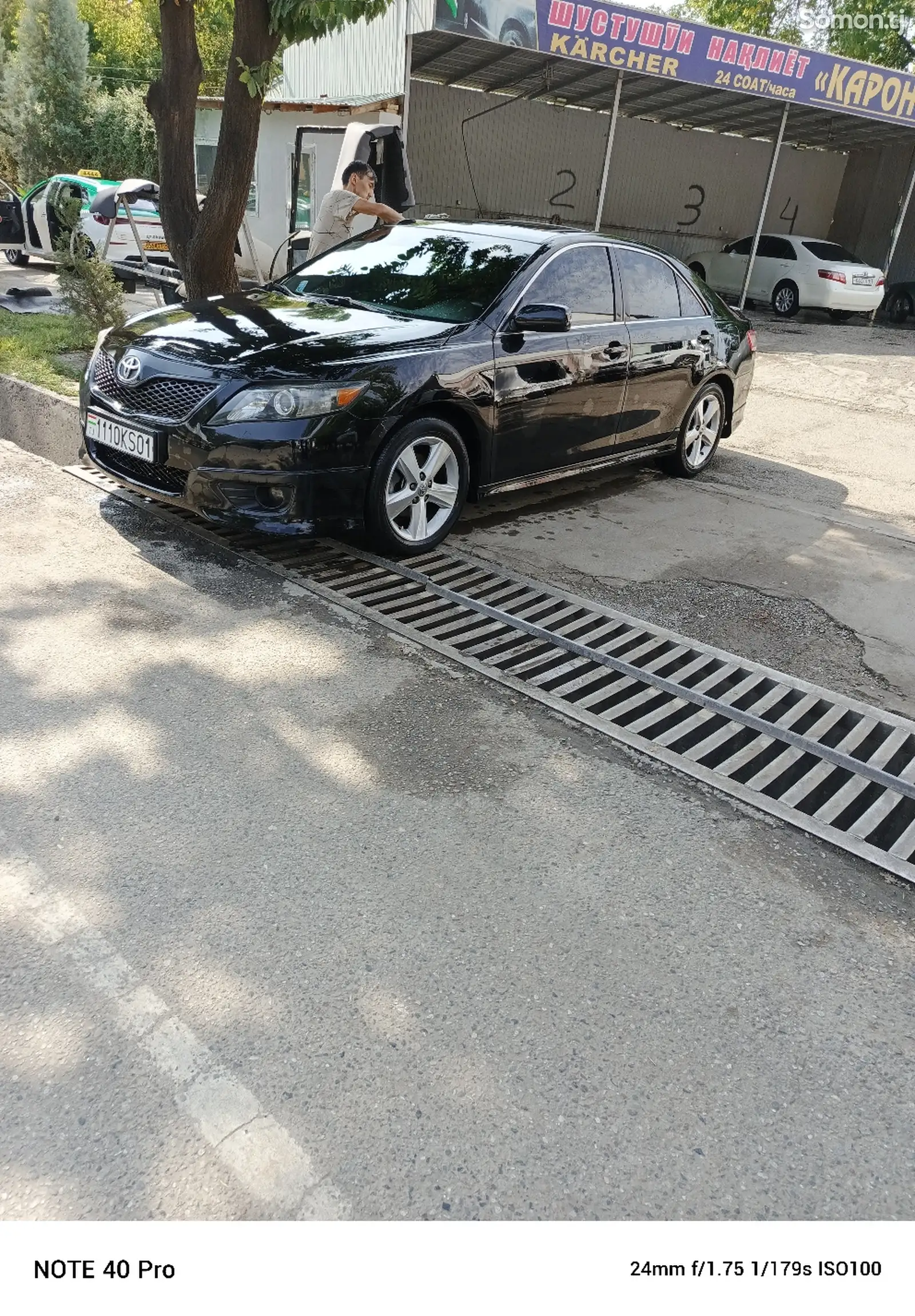 Toyota Camry, 2010-8