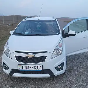 Chevrolet Spark, 2012