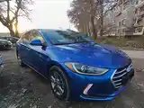 Hyundai Elantra, 2018-5