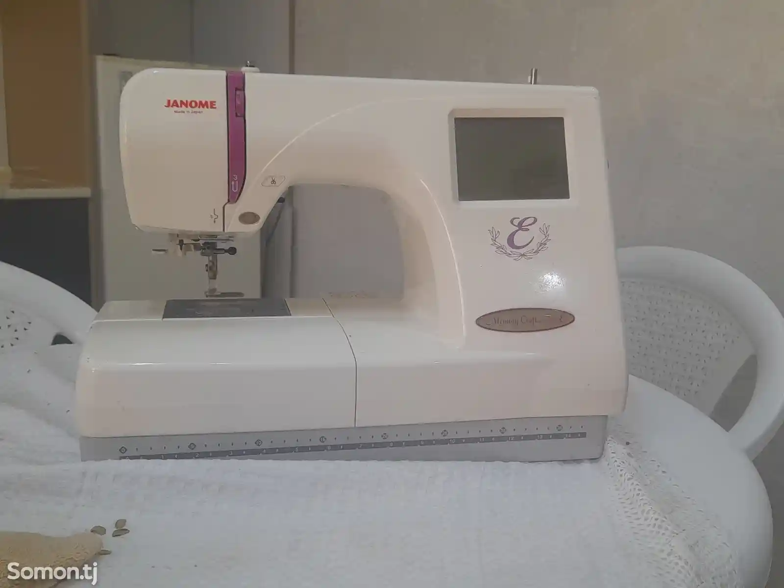 Компьютерная машинка для вышивки Janome-2