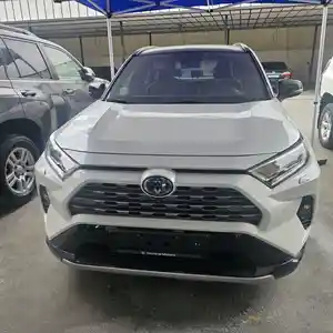 Toyota RAV 4, 2022