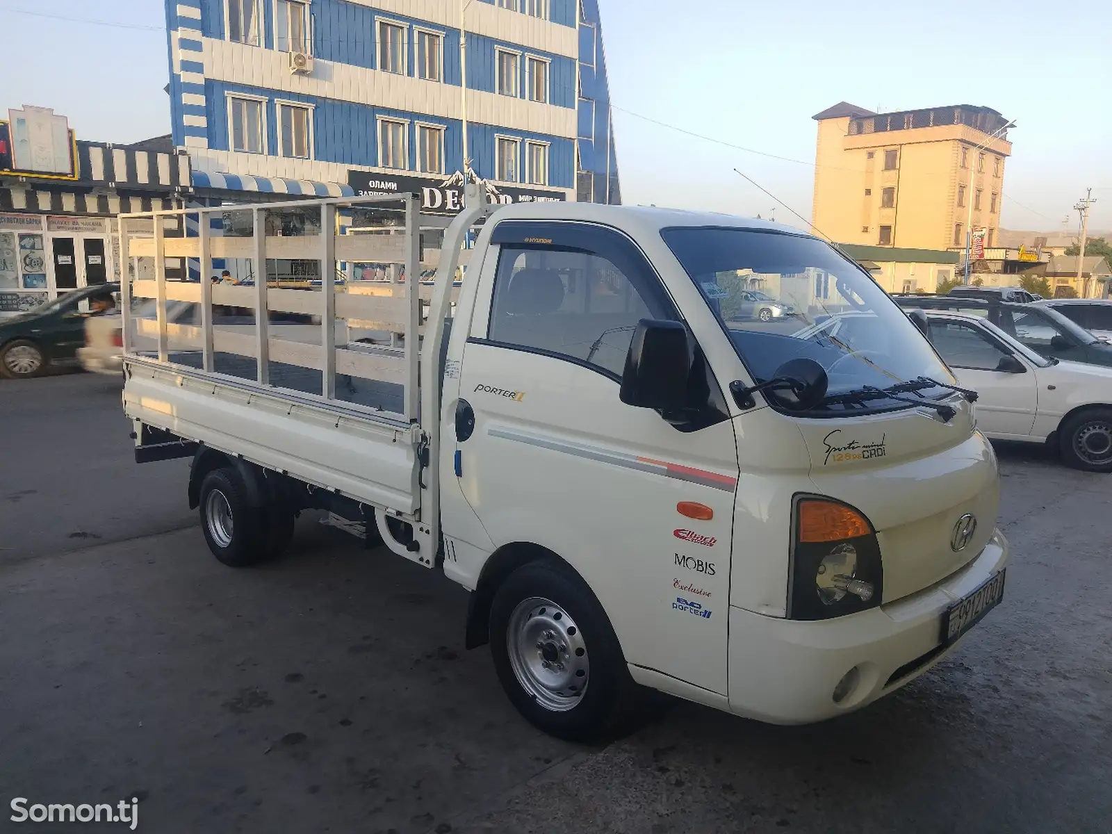 Бортовой автомобиль Hyundai Porter 2, 2010-1