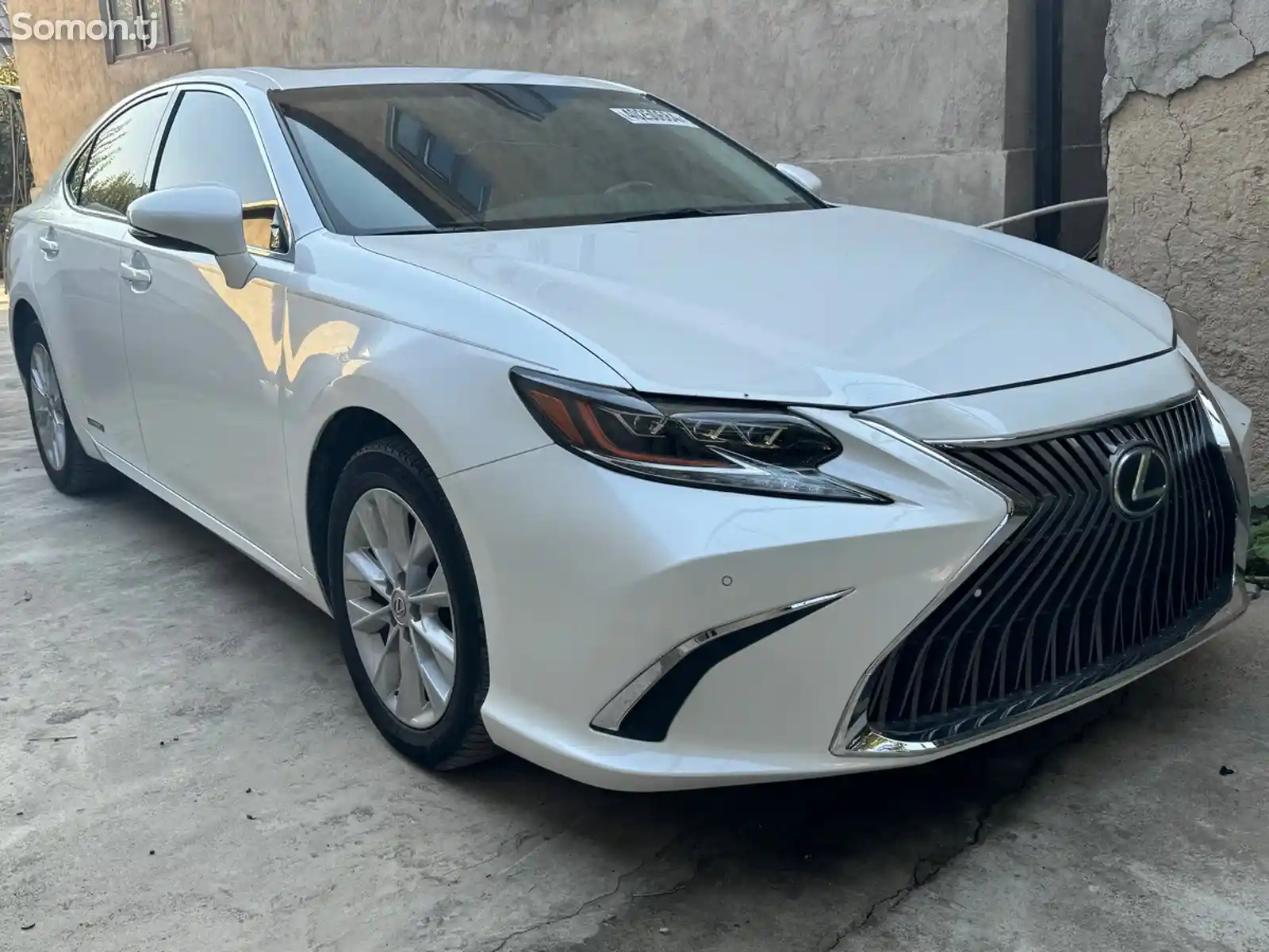 Lexus ES series, 2014-2