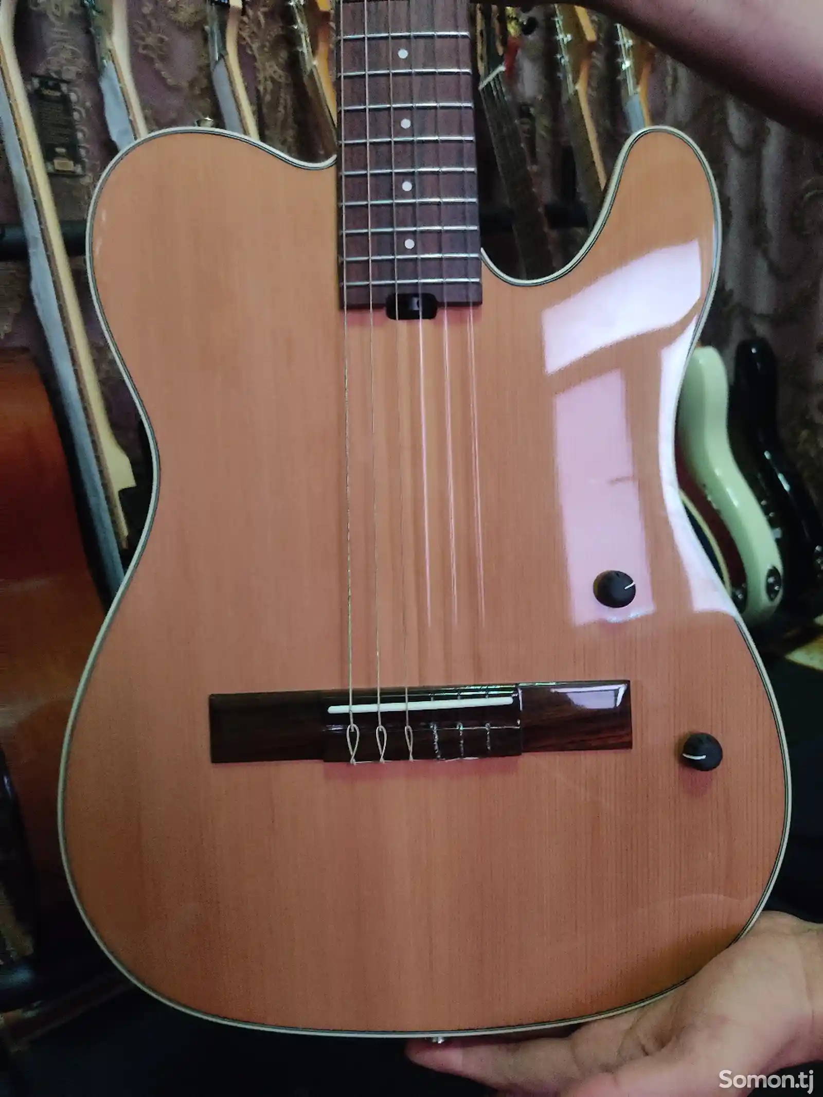 Электроклассическая гитара Sqoe SEGD900-10