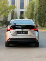 Toyota Prius, 2020-7