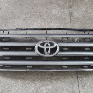 Облицовка на Toyota Land Cruser 200