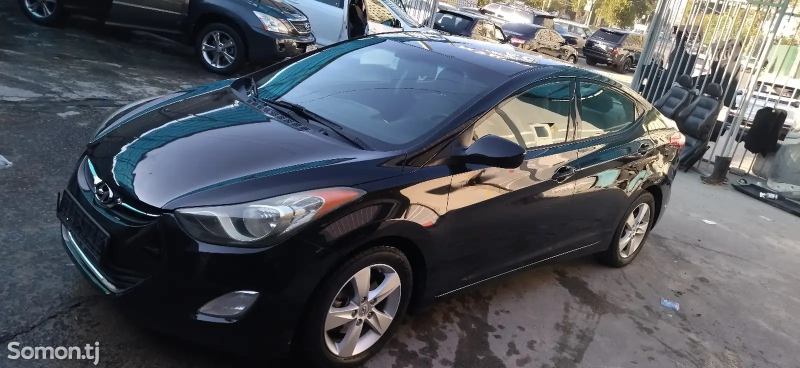 Hyundai Elantra, 2012-10