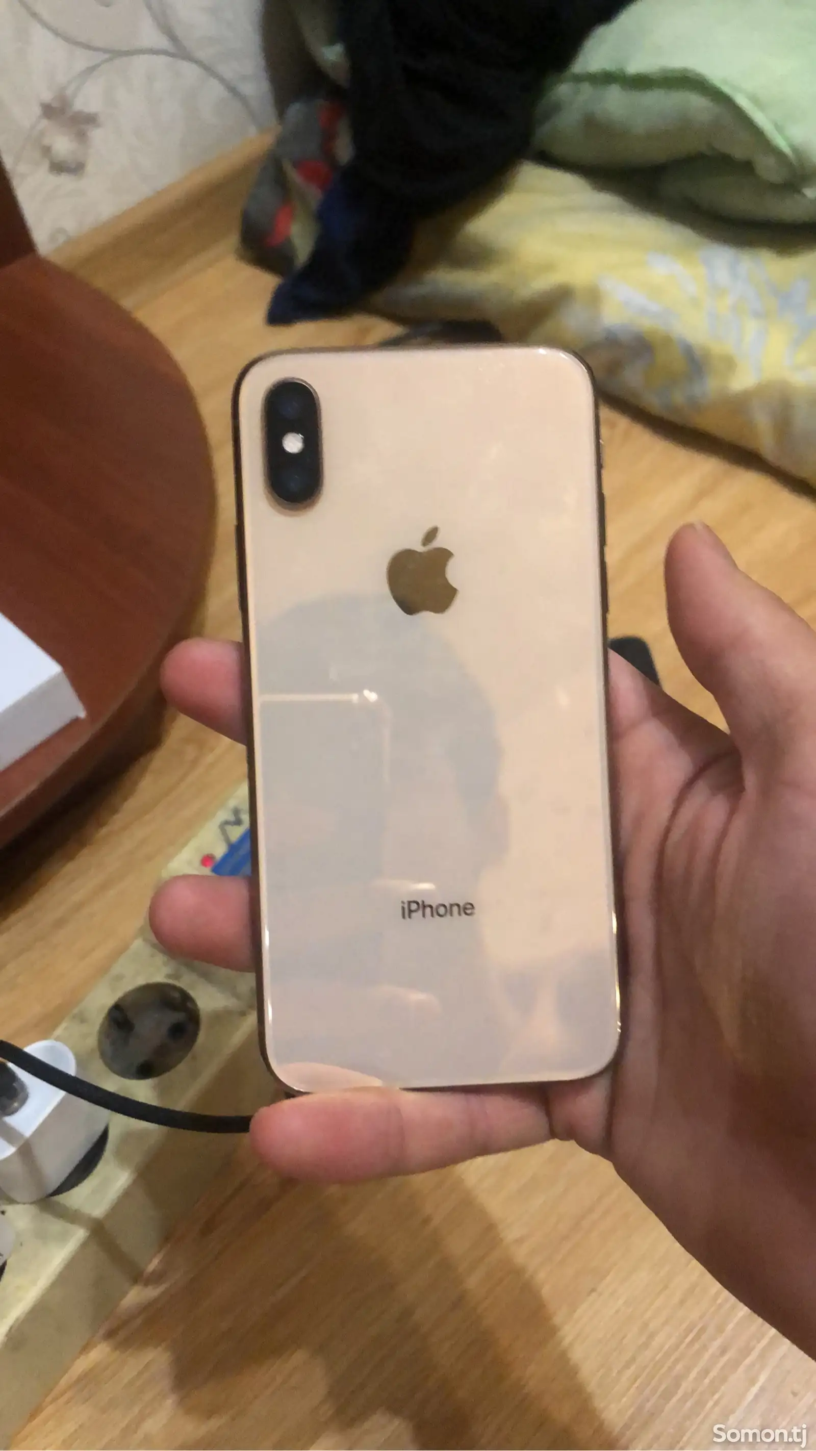 Apple iPhone Xs, 64 gb, Gold-1