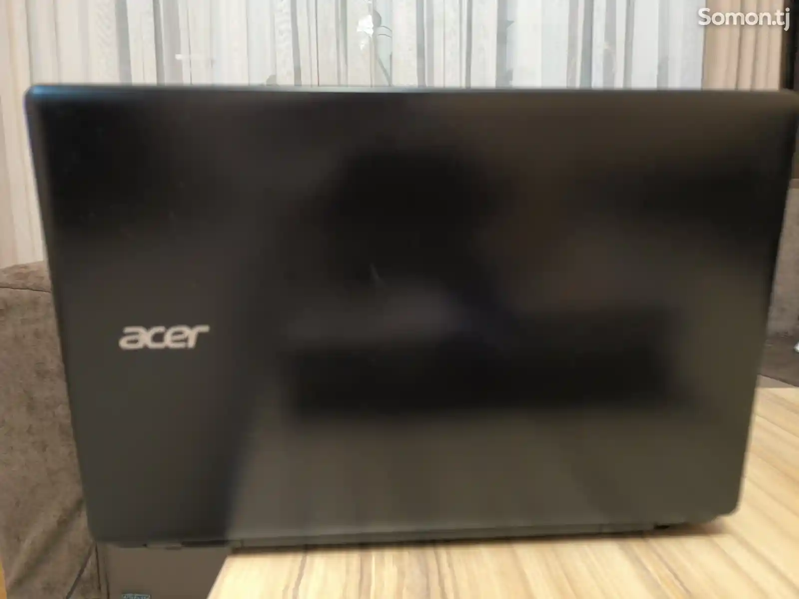 Ноутбук Acer e5-511-1