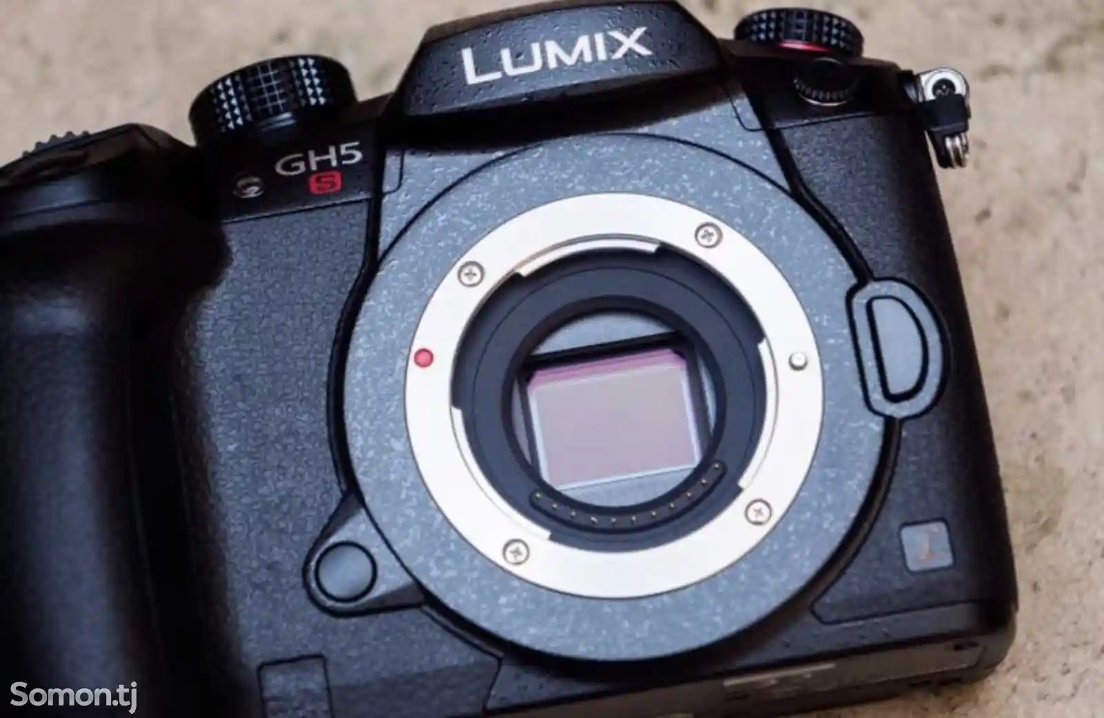Фотоаппарат Panasonic Lumix DC-GH5S Body-4