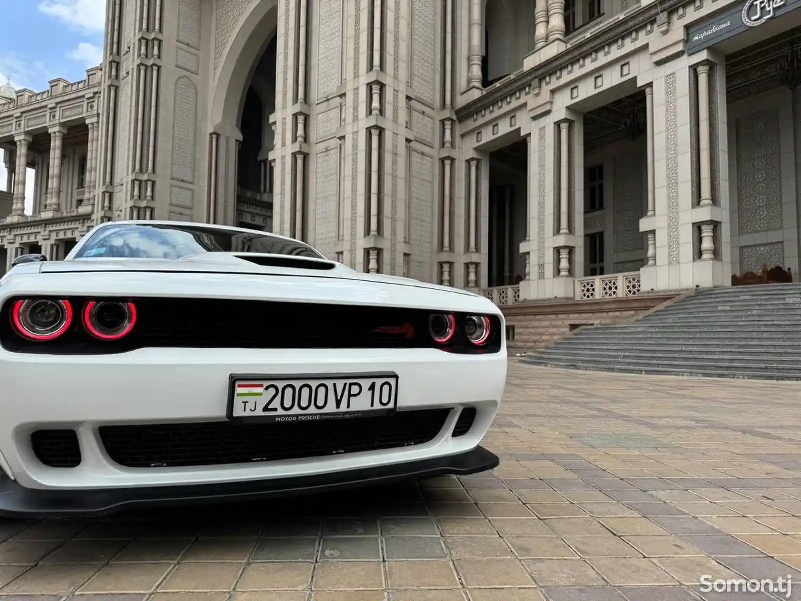 Dodge Challenger, 2015-12