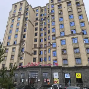 2-комн. квартира, 10 этаж, 48м², 46мкр