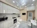 2-комн. квартира, 11 этаж, 78м², Шохмансур-3