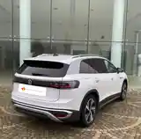 Volkswagen ID.6, 2023-4