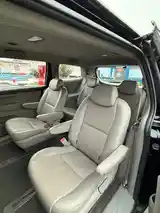 Kia Carnival, 2015-11