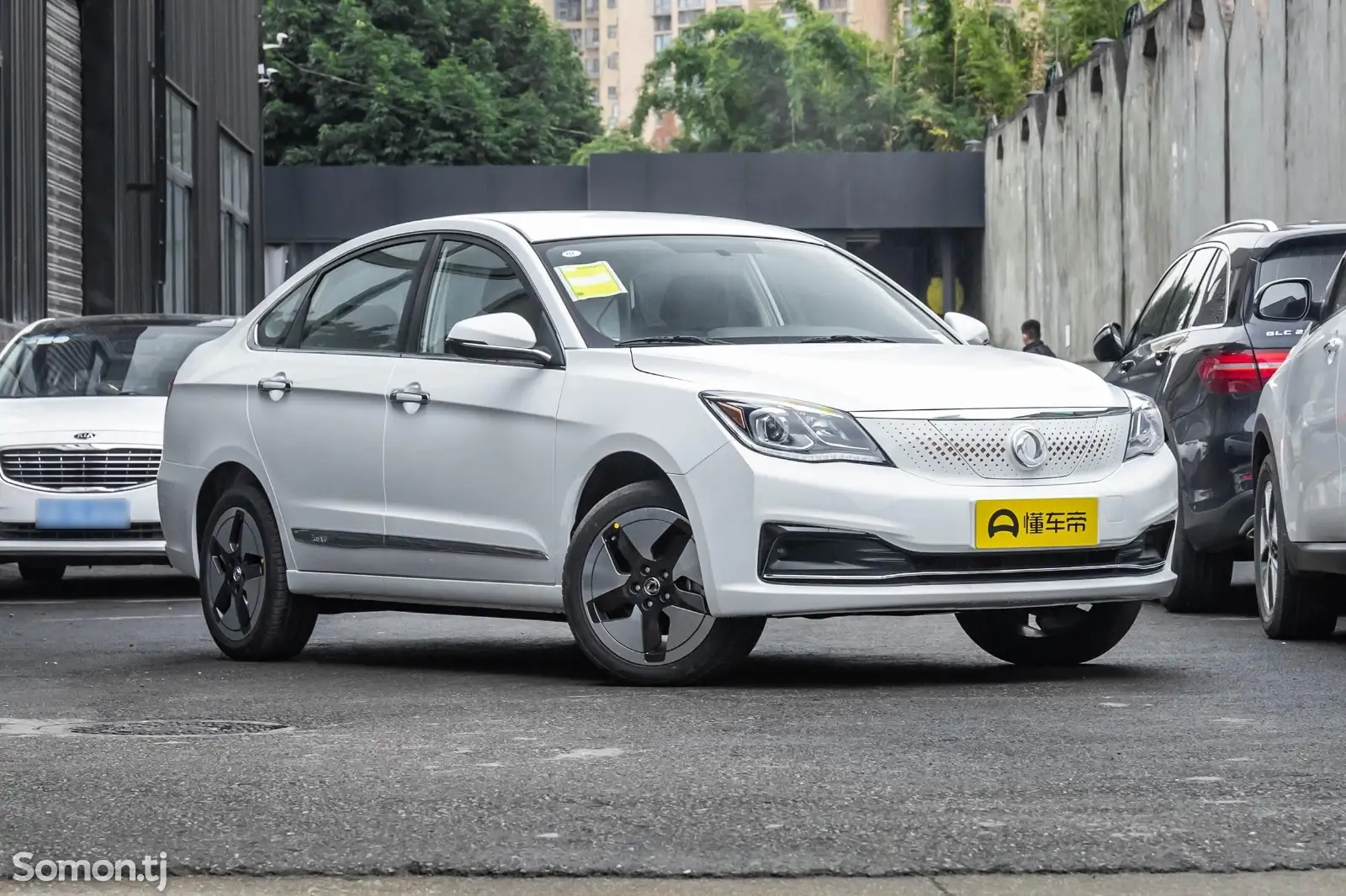 Dongfeng Aeolus E70, 2022-1