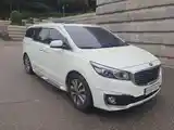 Kia Carnival, 2015-4