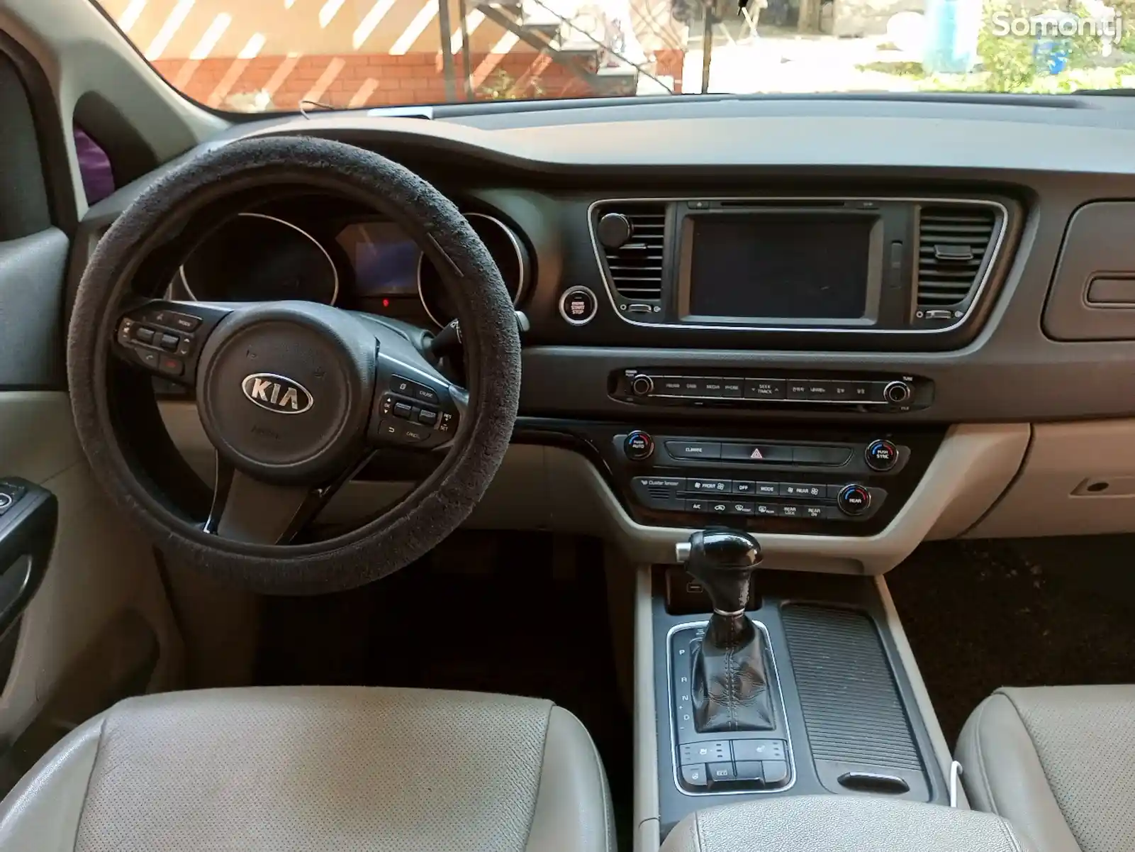 Kia Carnival, 2014-9