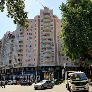 4-комн. квартира, 11 этаж, 145 м², Дом печати