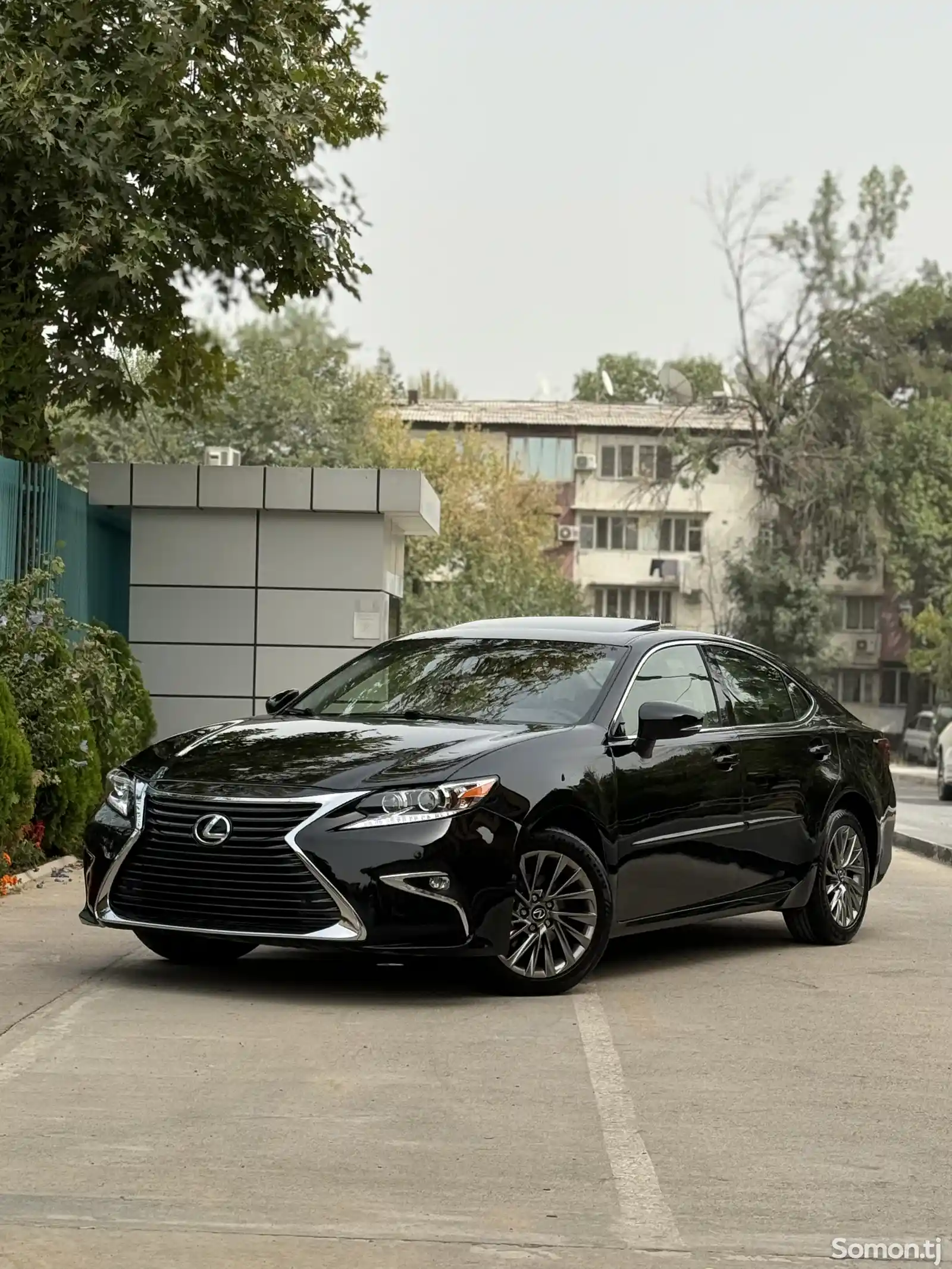 Lexus ES series, 2014-2