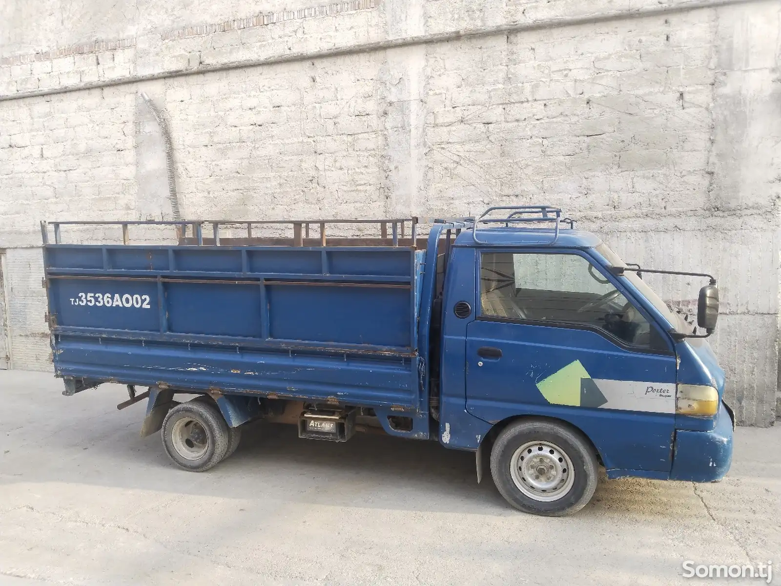 Бортовой автомобиль Hyundai Porter, 2002-1