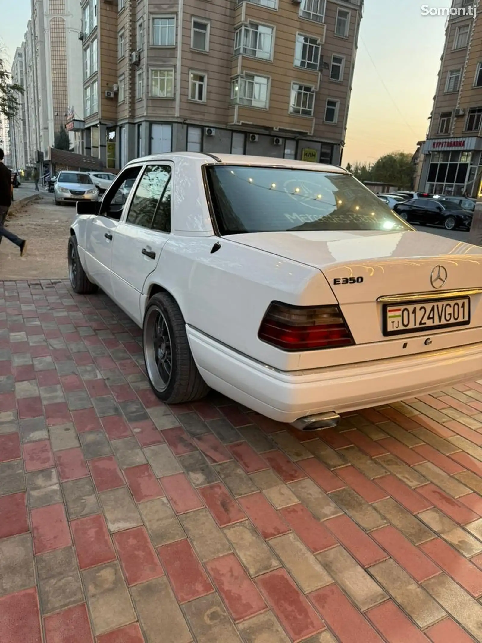 Mercedes-Benz W124, 1994-5