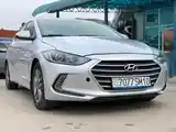 Hyundai Elantra, 2018-2