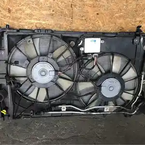 Вентилятор охлаждения двигателя Toyota Estima