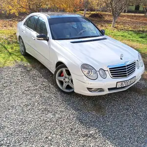 Mercedes-Benz E class, 2008