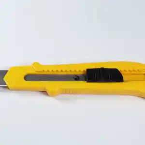 Концелярский нож Orient MAK119 желтый