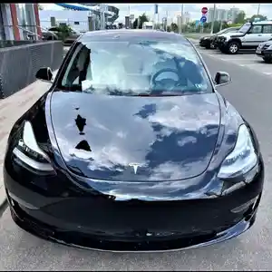 Tesla Model 3, 2020