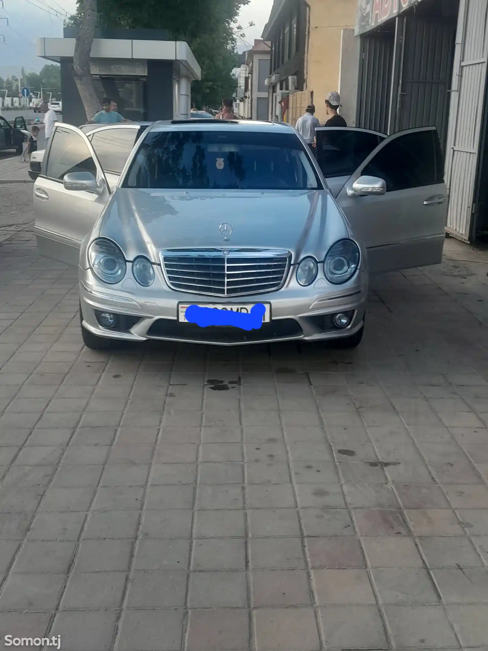 Mercedes-Benz E class, 2008-1